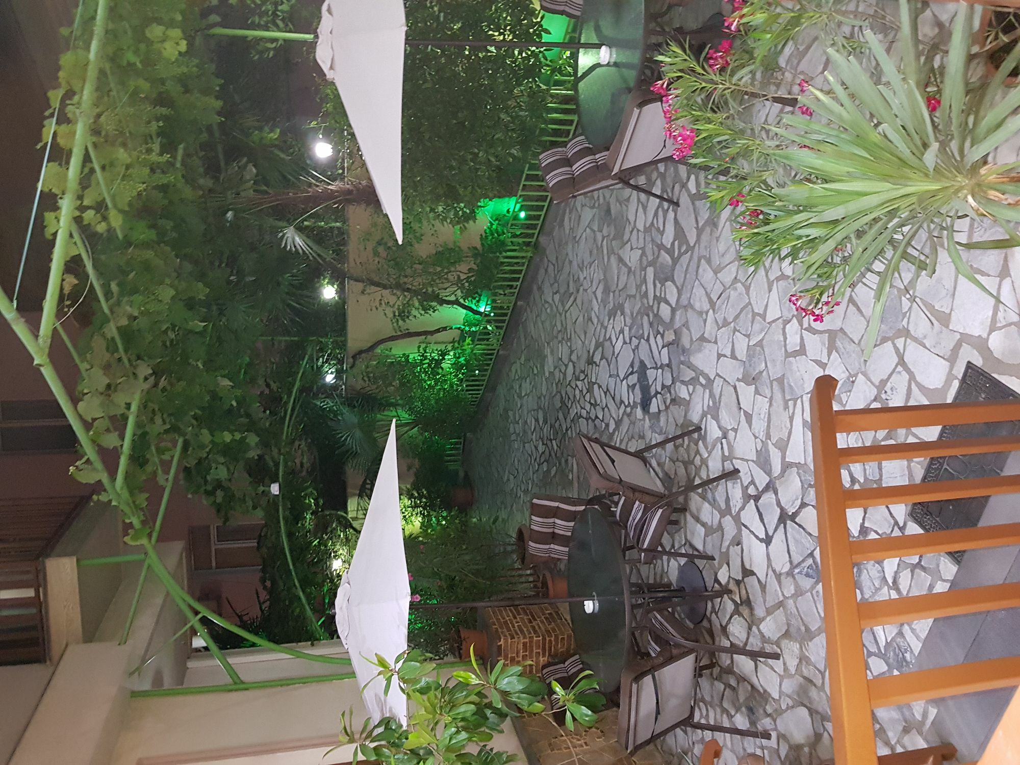 Danisimo Hotel Τυφλίδα Εξωτερικό φωτογραφία